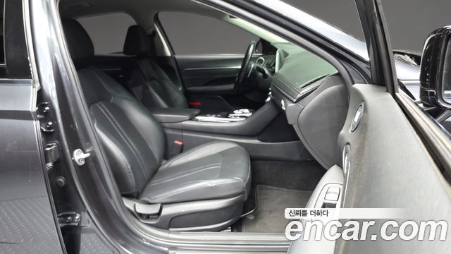 Hyundai Sonata 2023 — photo 11
