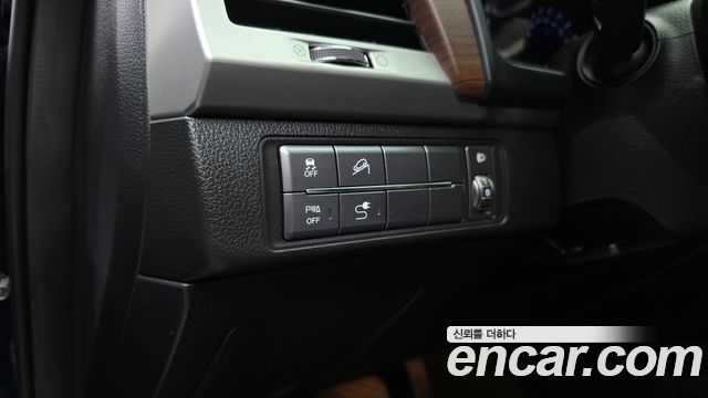 KG Mobility Rexton 2018 — photo 16