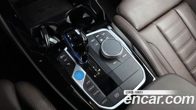 BMW iX3 2022 — photo 9