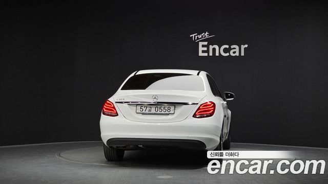 Mercedes-Benz C-Class 2016 — photo 4