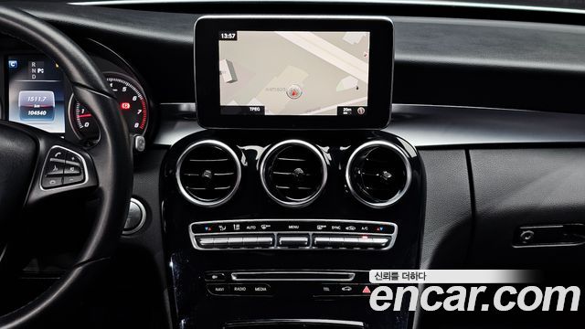 Mercedes-Benz C-Class 2016 — photo 16