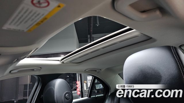 Mercedes-Benz C-Class 2016 — photo 19
