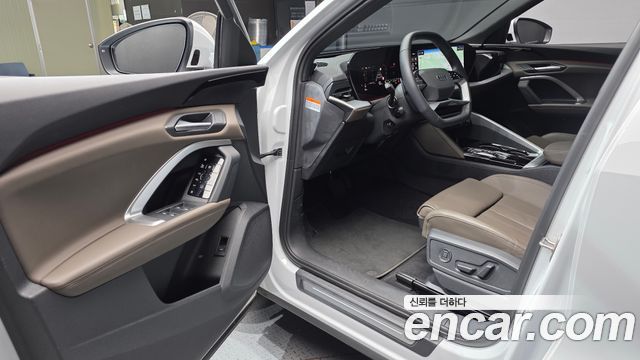 Audi Q5 2025 — photo 13