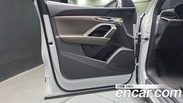 Audi Q5 2025 — photo 14