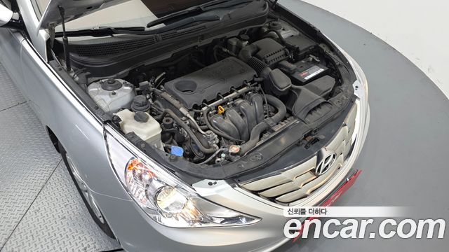 Hyundai Sonata 2010 — photo 6