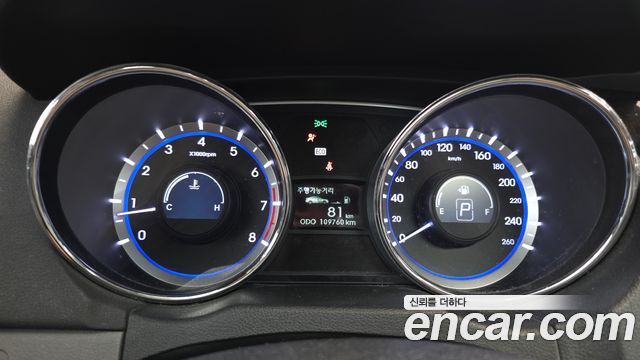 Hyundai Sonata 2010 — photo 8