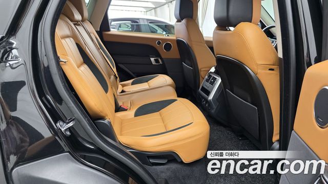 Land Rover Range Rover Sport 2019 — photo 17