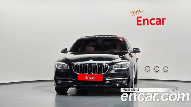 BMW 7-Series 2015 — photo 3