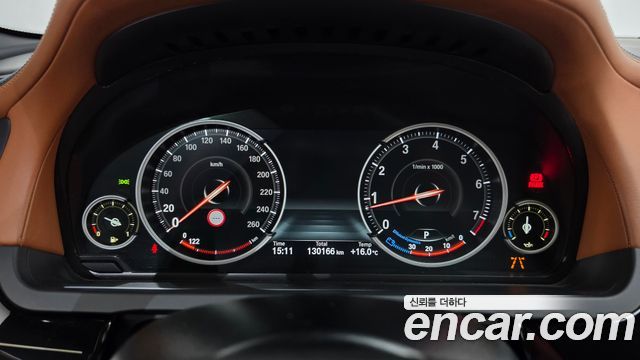 BMW 7-Series 2015 — photo 8