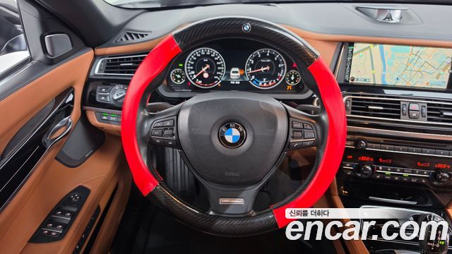 BMW 7-Series 2015 — photo 13