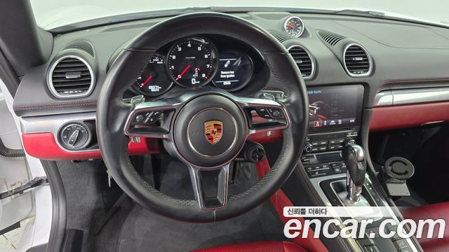 Porsche 718 2019 — photo 17