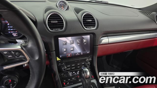 Porsche 718 2019 — photo 24