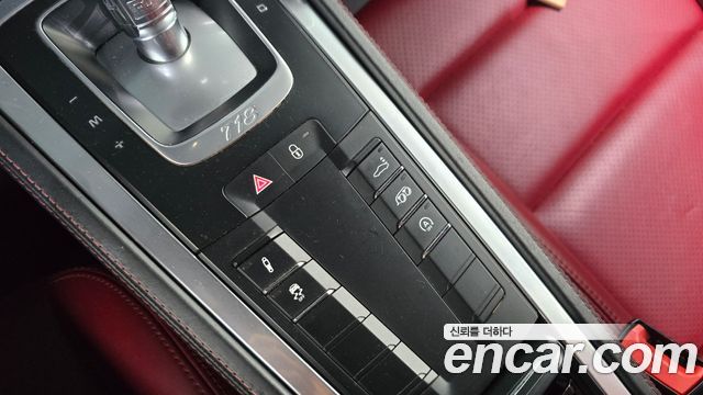 Porsche 718 2019 — photo 29