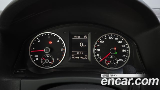 Volkswagen Tiguan 2015 — photo 8