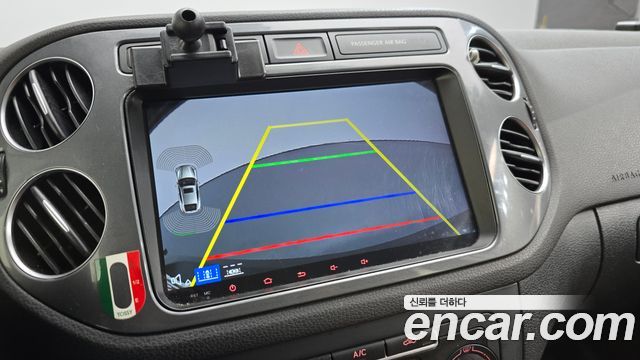 Volkswagen Tiguan 2015 — photo 14
