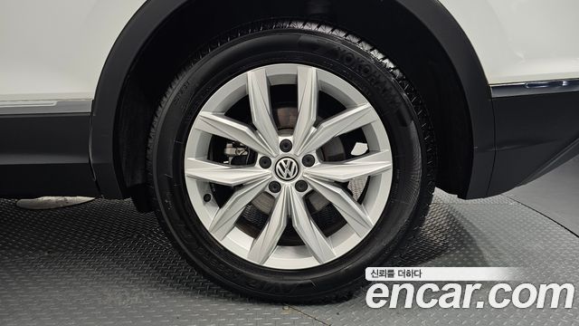 Volkswagen Tiguan 2020 — photo 7