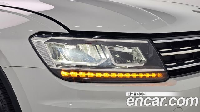 Volkswagen Tiguan 2020 — photo 8