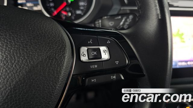 Volkswagen Tiguan 2020 — photo 31