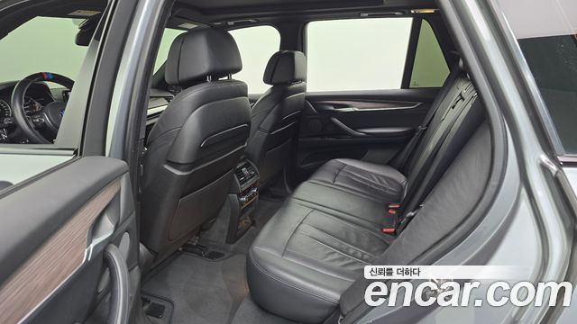 BMW X5 2015 — photo 11