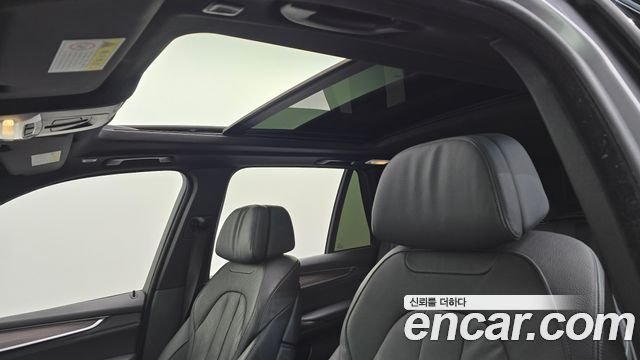 BMW X5 2015 — photo 17
