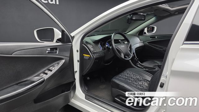 Hyundai Sonata 2013 — photo 10