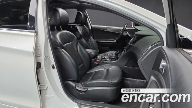 Hyundai Sonata 2013 — photo 11