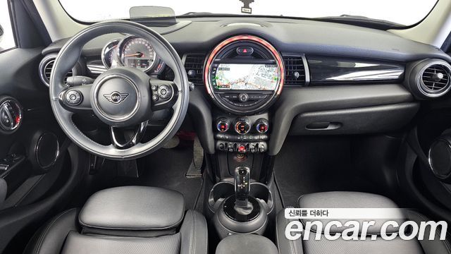 Mini Cooper 2020 — photo 10