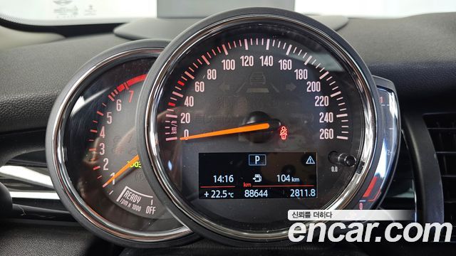 Mini Cooper 2020 — photo 11