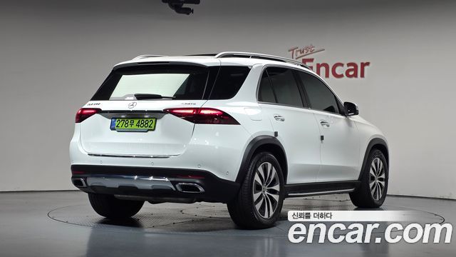 Mercedes-Benz GLE-Class 2025 — photo 2