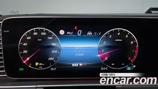 Mercedes-Benz GLE-Class 2025 — photo 11