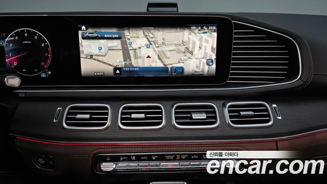 Mercedes-Benz GLE-Class 2025 — photo 20