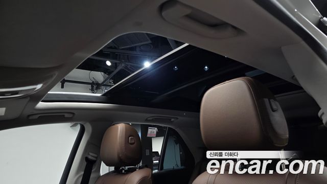 Mercedes-Benz GLE-Class 2025 — photo 23