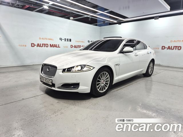 Jaguar XF 2015 — photo 4