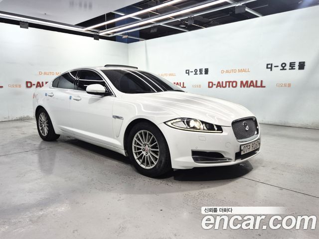 Jaguar XF 2015 — photo 5