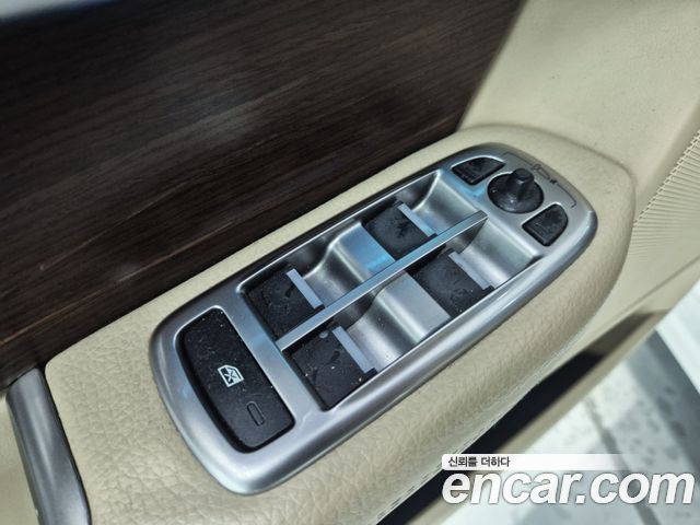 Jaguar XF 2015 — photo 19