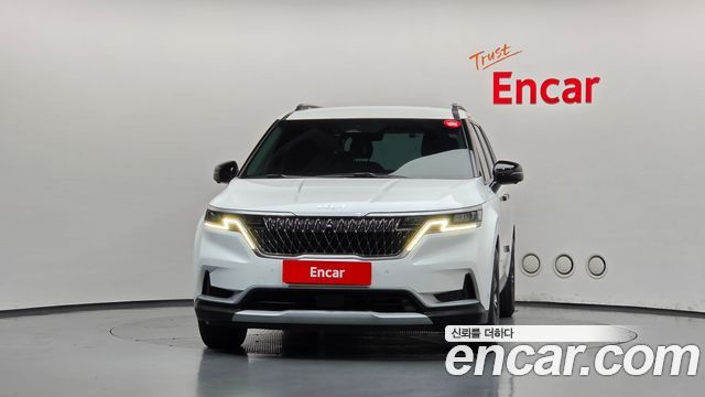 Kia Canival 2023 — photo 3