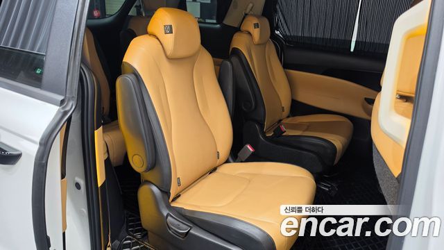 Kia Canival 2023 — photo 17
