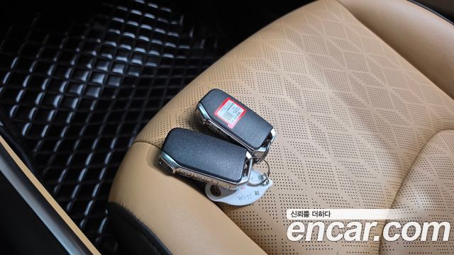 Kia Canival 2023 — photo 21