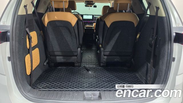 Kia Canival 2023 — photo 23