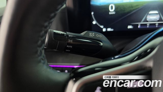 Kia Canival 2023 — photo 24