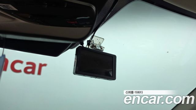 Kia Canival 2023 — photo 25