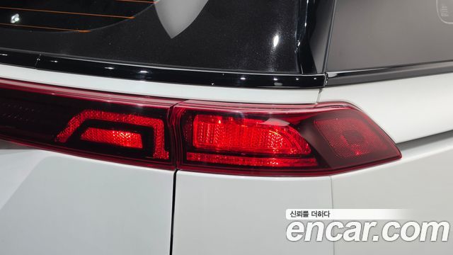 Kia Canival 2023 — photo 9