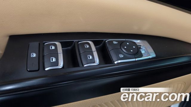 Kia Canival 2023 — photo 29