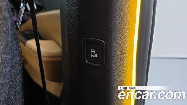 Kia Canival 2023 — photo 31