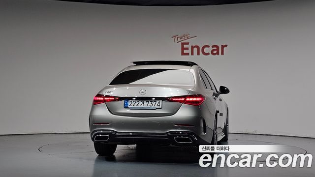 Mercedes-Benz C-Class 2024 — photo 4