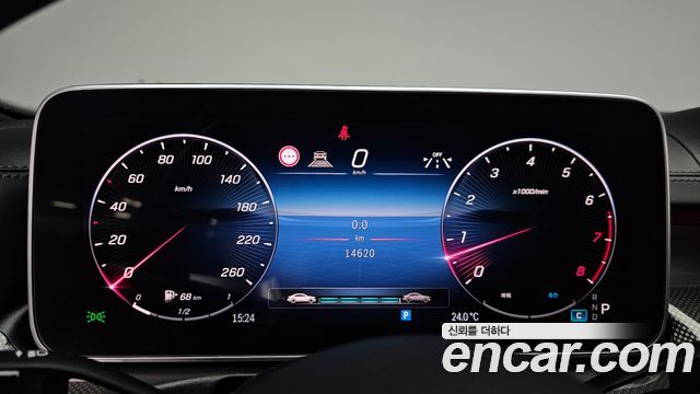 Mercedes-Benz C-Class 2024 — photo 11
