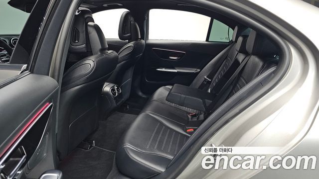 Mercedes-Benz C-Class 2024 — photo 16