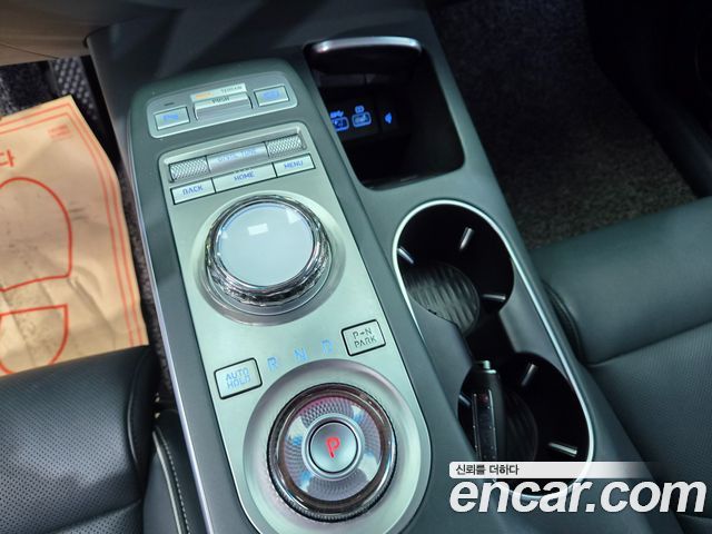 Genesis GV70 2022 — photo 15