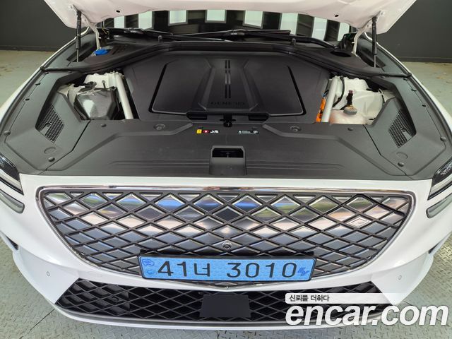 Genesis GV70 2022 — photo 19