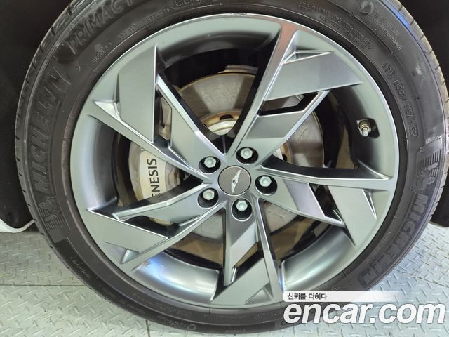 Genesis GV70 2022 — photo 20